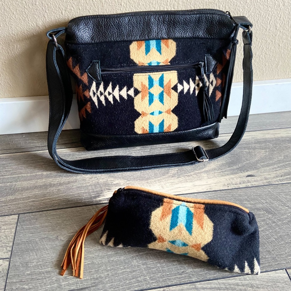 Pendleton Rancho Arroyo Print Southwest Crossbody Bag & Pouch